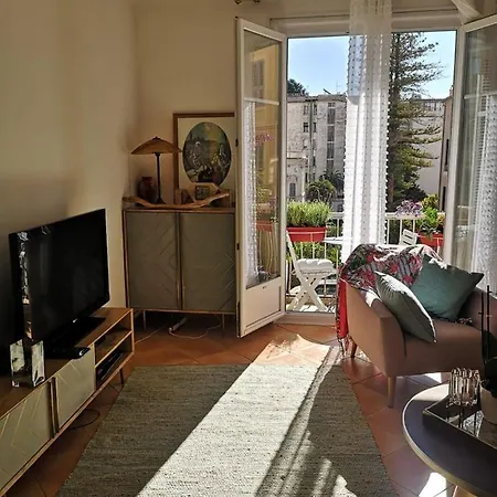 Apartamento Familial Dans Le Triangle Dor Ajaccio Ajaccio (Corsica)