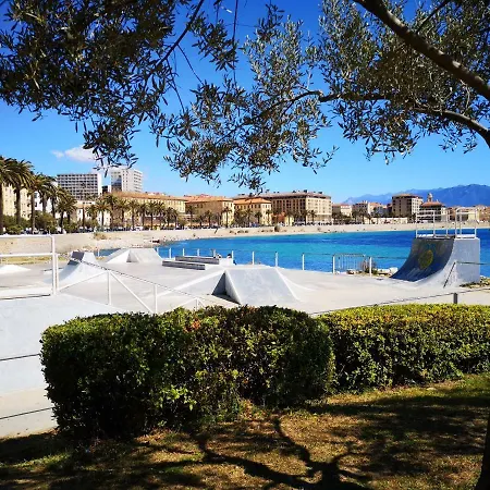 Familial Dans Le Triangle Dor Ajaccio *
